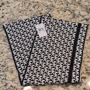 Michael Kors Black and White Patterned Knit Scarf